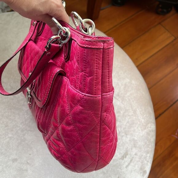 VTG COACH Quilted Raspberry Leather Tote Purse - Picture 11 of 16